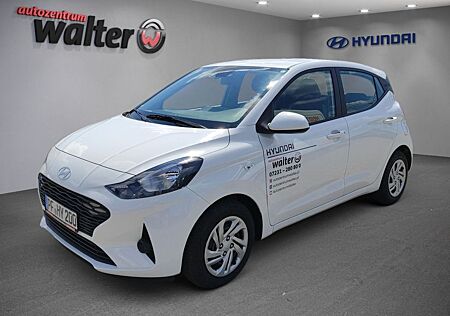 Hyundai i10 / 1.0l/ Select/ Navi/ Einparkhilfe hinten