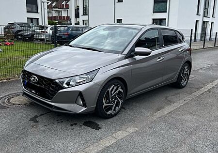 Hyundai i20 1.0 T-GDI 74kW Edition 30+ 8-fach bereift