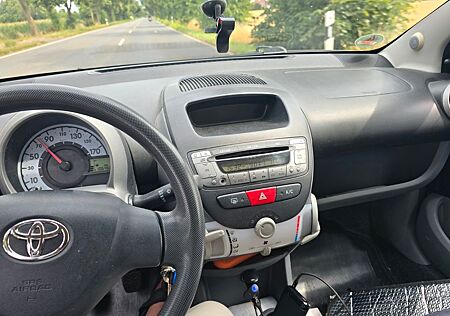 Toyota Aygo (X) Aygo (X) 1,0 -