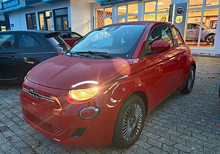 Fiat 500E Sie sparen 26% Neufahrzeug 500 e Icon