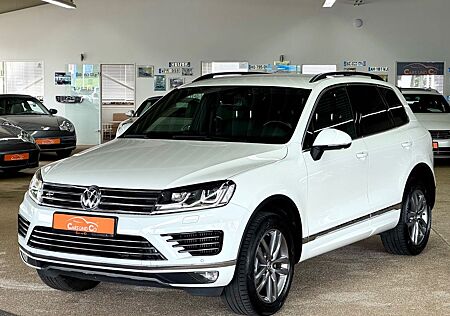 VW Touareg Volkswagen 3.0 V6 TDI 4M R-Line *AHK*SHZ*NAV*BX*19%