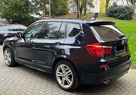 BMW X3 M X3xDrive20d 2.0*VOLLAUSSTAUNG M*PANO*TÜV*