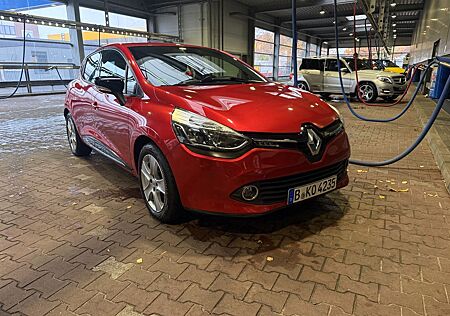 Renault Clio Paris de Luxe ENERGY TCe 90 8-fach bereift