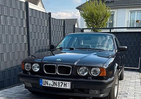 BMW 530 E34 V8 3.0 | H-Zulassung | 218 PS
