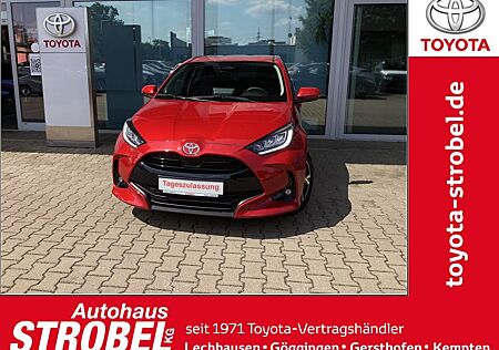 Toyota Yaris Hybrid 116 1.5 VVT-i Team Deutschland