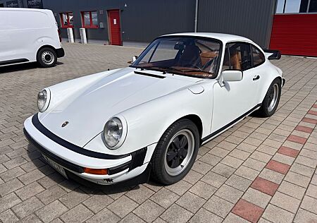 Porsche 911 Urmodell 911 SC 3,0l original km 1. Besitz Turbospoiler