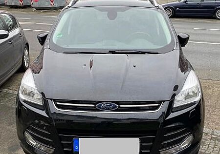 Ford Kuga 2,0 TDCi 4x4 110kW SYNC Edition PowerSh...