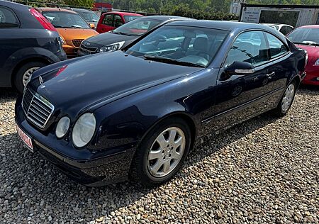 Mercedes-Benz CLK 200 AVANTGARDE*Xenon*Leder*Automatik*SHZ*