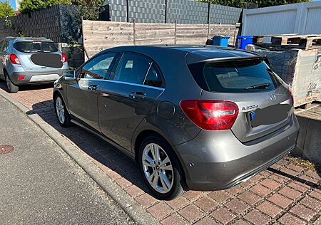 Mercedes-Benz A 200 d 4MATIC DCT -