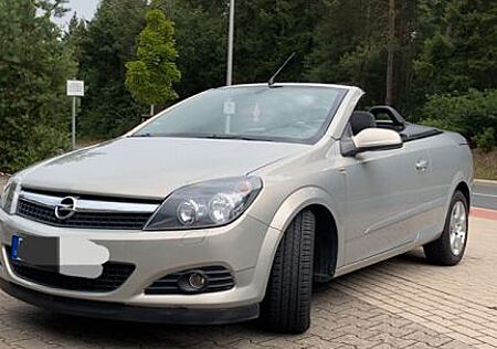 Opel Astra 1.6 TWINPORT Cosmo 77kW Cosmo