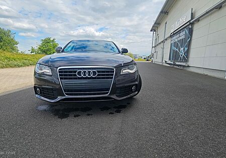 Audi A4 1.8 TFSI Attraction