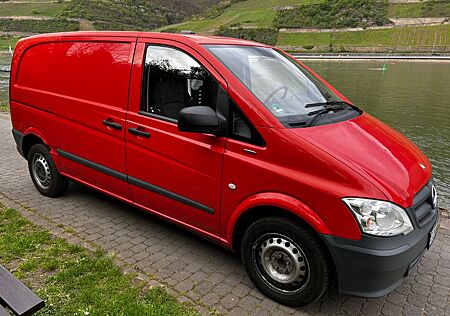 Mercedes-Benz Vito 113 TÜV NEU Klima AHK PDC Kasten Kompakt
