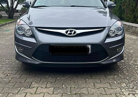 Hyundai i30 gebraucht kaufen Hyundai i30 1.4 Classic Classic