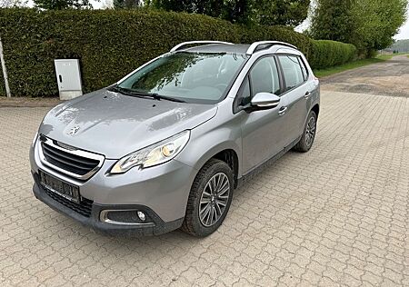 Peugeot 2008 Active PureTech 82 Active Tüv Neu