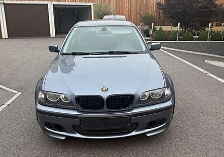 BMW 325i -