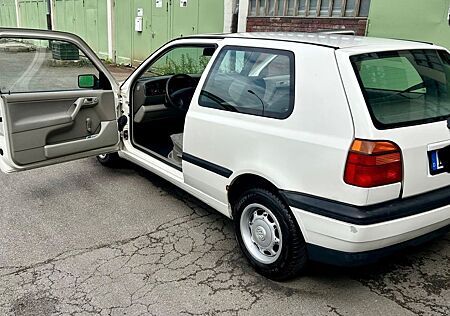 VW Golf Volkswagen 1.8 55kW CL Auto CL