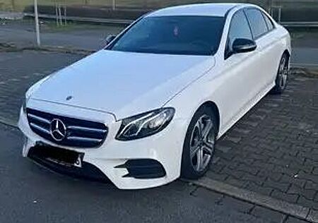 Mercedes-Benz E 220 d 4MATIC Autom. -