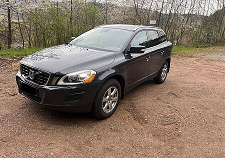 Volvo XC 60 XC60 D4 AWD Geartronic Summum Summum