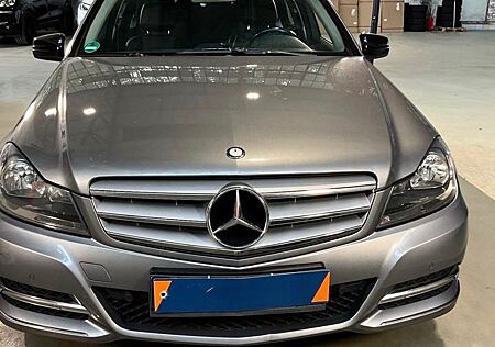 Mercedes-Benz C 200 CDI T AVANTGARDE Navi+Leder+Sitzheizin