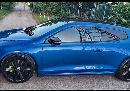 VW Scirocco Volkswagen 2.0 TDI R-Line CLUB & SOUND BlueMotion