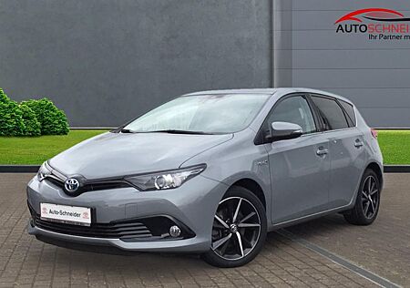 Toyota Auris Hybrid Team D