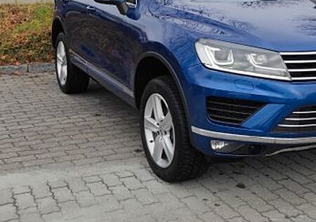 VW Touareg Volkswagen 3.0 V6 TDI SCR 150kW Tiptr Exclusive...