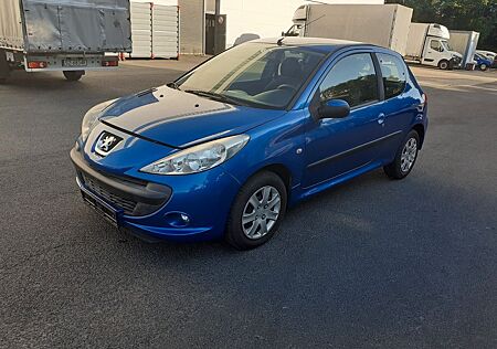 Peugeot 206 1.4 75 - mit TÜV Klima
