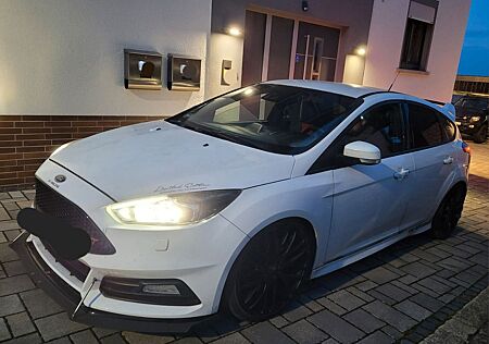 Ford Focus 2,0 EcoBoost ST Leder-Sport-Paket ST