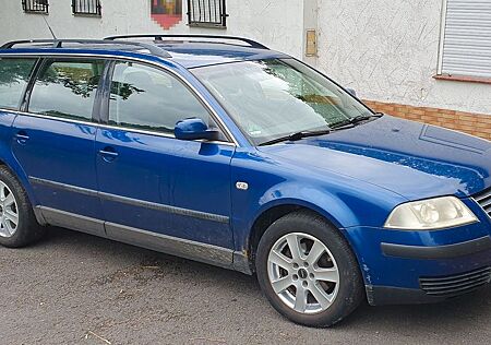 VW Passat Variant Volkswagen 2.0 Basis Variant Basis