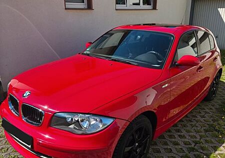 BMW 116i - Rot