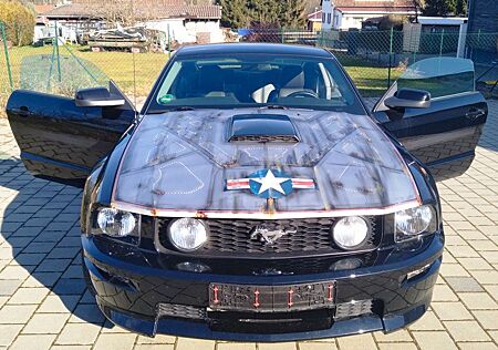 Ford Mustang GT V8 California Spezial sehr gepflegt!