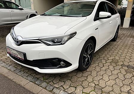 Toyota Auris Touring Sports Hybrid Edition-S+