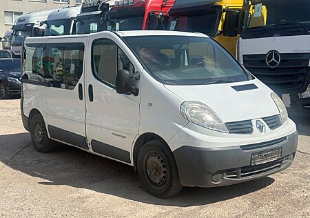 Renault Trafic Combi L1H1 2,7t verglast