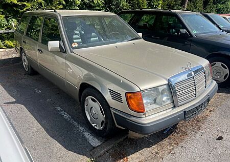 Mercedes-Benz 300 TDT Turbo W124 Kombi, Klima, Leder, TÜV neu