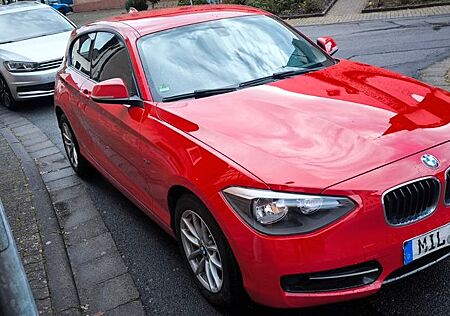 BMW 116i Sport Line Sport Line