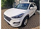 Hyundai Tucson Select Netto 11999€!