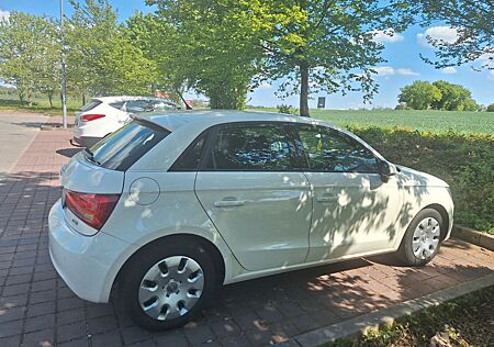 Audi A1 1.4 TFSI S tronic Attraction Sportback At...