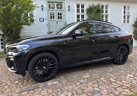 BMW X6 xDrive30d M Sport / Iconic Glow / Komfort