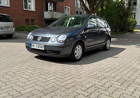 VW Polo Volkswagen 9n 1.2 Benziner 47kW Basis