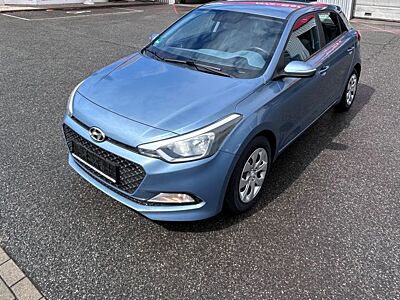 Hyundai i20 1.HAND - TÜV NEU - SERVICE NEU - NEUE REIFEN