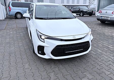 Suzuki Swace . Mietwagen/Taxi