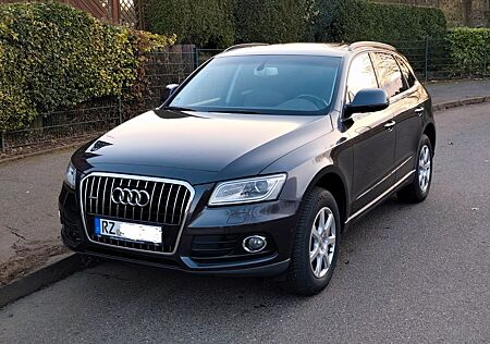 Audi Q5 2.0 TDI 140kW S tronic Xen*Nav*ACC*Kam*AHK
