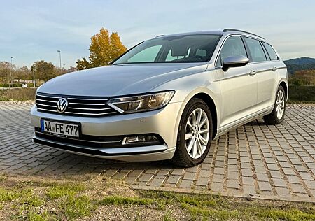 VW Passat Variant Volkswagen Passat 2.0TDI DSG Top gepflegt, Massagesitz uvm.