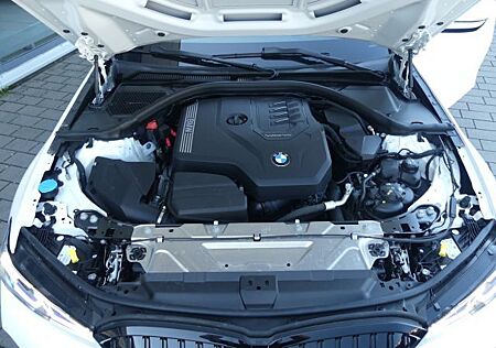 BMW 330 i M Sport AHK°ACC°Ad.LED+Fwk.°HIFI°el.Sitz+M