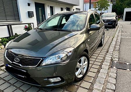 Kia Cee'd / Ceed 1.6 CVVT Edition 7 Sporty Wagon...