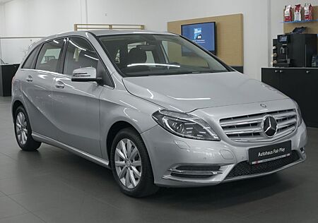 Mercedes-Benz B 180 Aut. BI-XENON/NAVI/31630KM/AHK/UNFALLFREI!