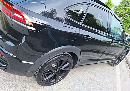 VW Taigo Volkswagen 1.5 TSI OPF DSG R-Line