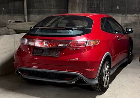 Honda Civic 1.8 Type S 140HP - Beschreibung lesen!