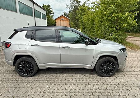 Jeep Compass 1.3l T4-PHEV 177kW Limited Auto. 4WD...
