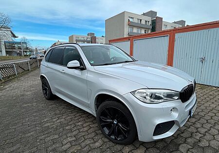 BMW X5 xDrive30d -Msport, Standheizung, Panorama